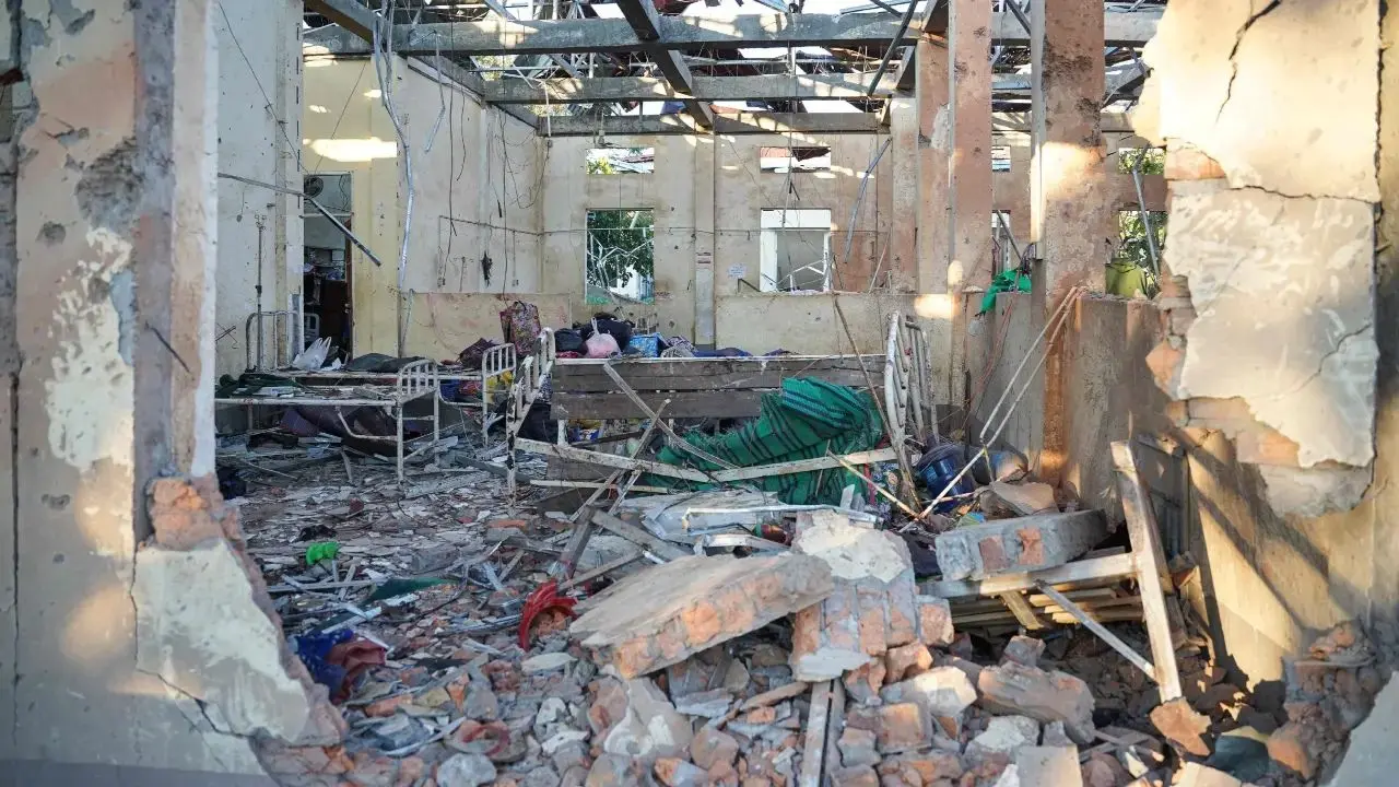 Cross-border clash between Pakistan and Afghanistan increased declaring open war